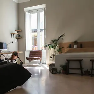 4 Balconi Rooms-boutique Couette-café Lecce